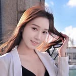 Cherry Ng 